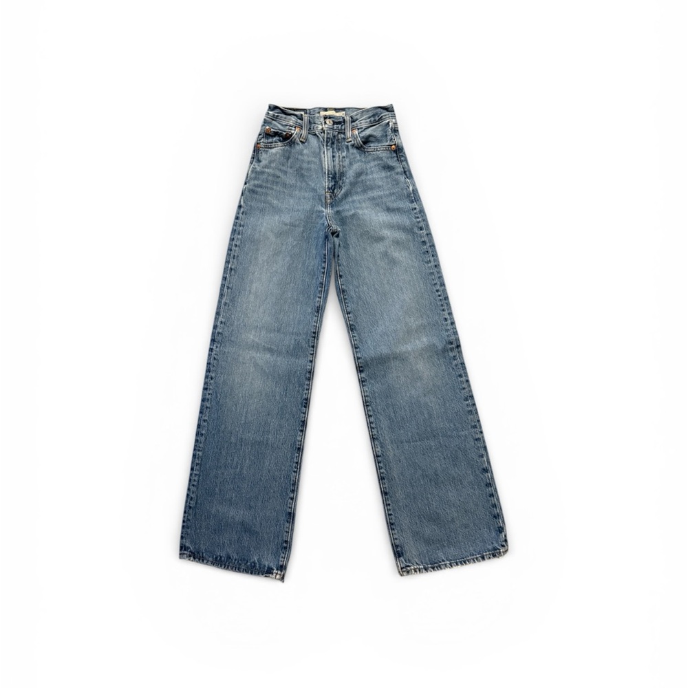 Levi's High-Rise Wide Leg Jeans - Light Wash Blue